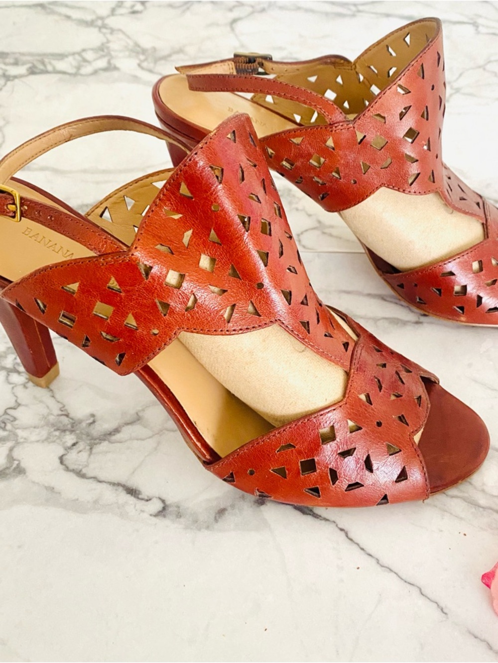💕Banana Republic Laser Cut 4” Heels SZ 8.5 - Picture 12 of 13